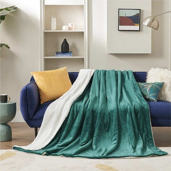 New Sherpa Fleece Throw Blanket for Couch - Thick Fuzzy Warm Soft Blank… - Picture 4 of 12